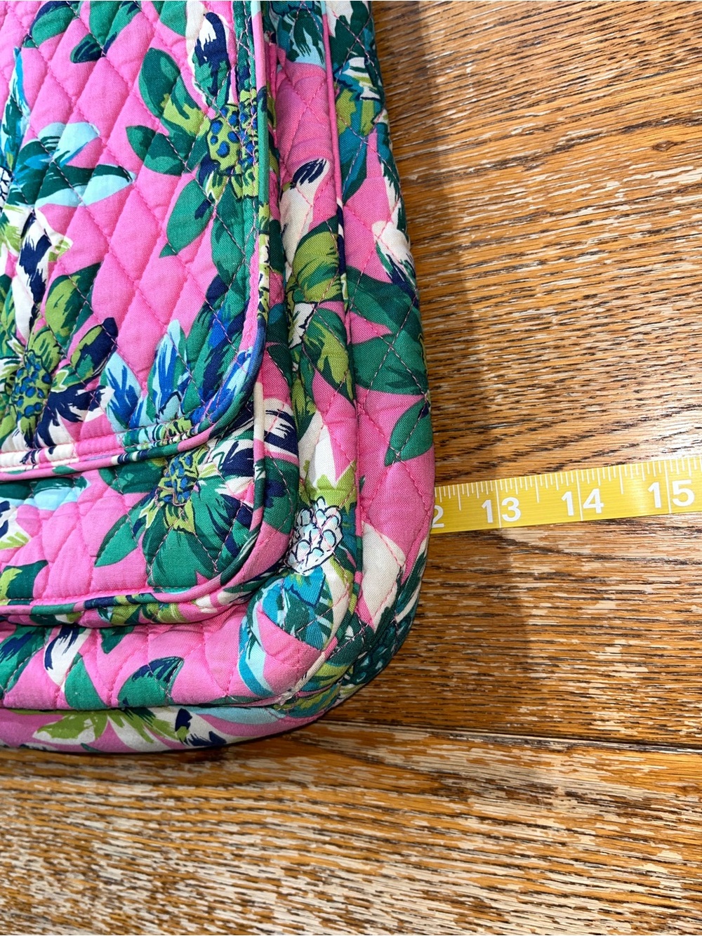 Vera Bradley Hipster Mail Bag Tropical Paradise Pink Green Aqua and Off-White - Picture 9 of 9